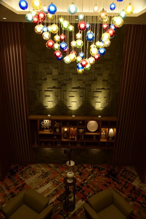 Lemon Tree Hotel Siliguri Bagian luar foto